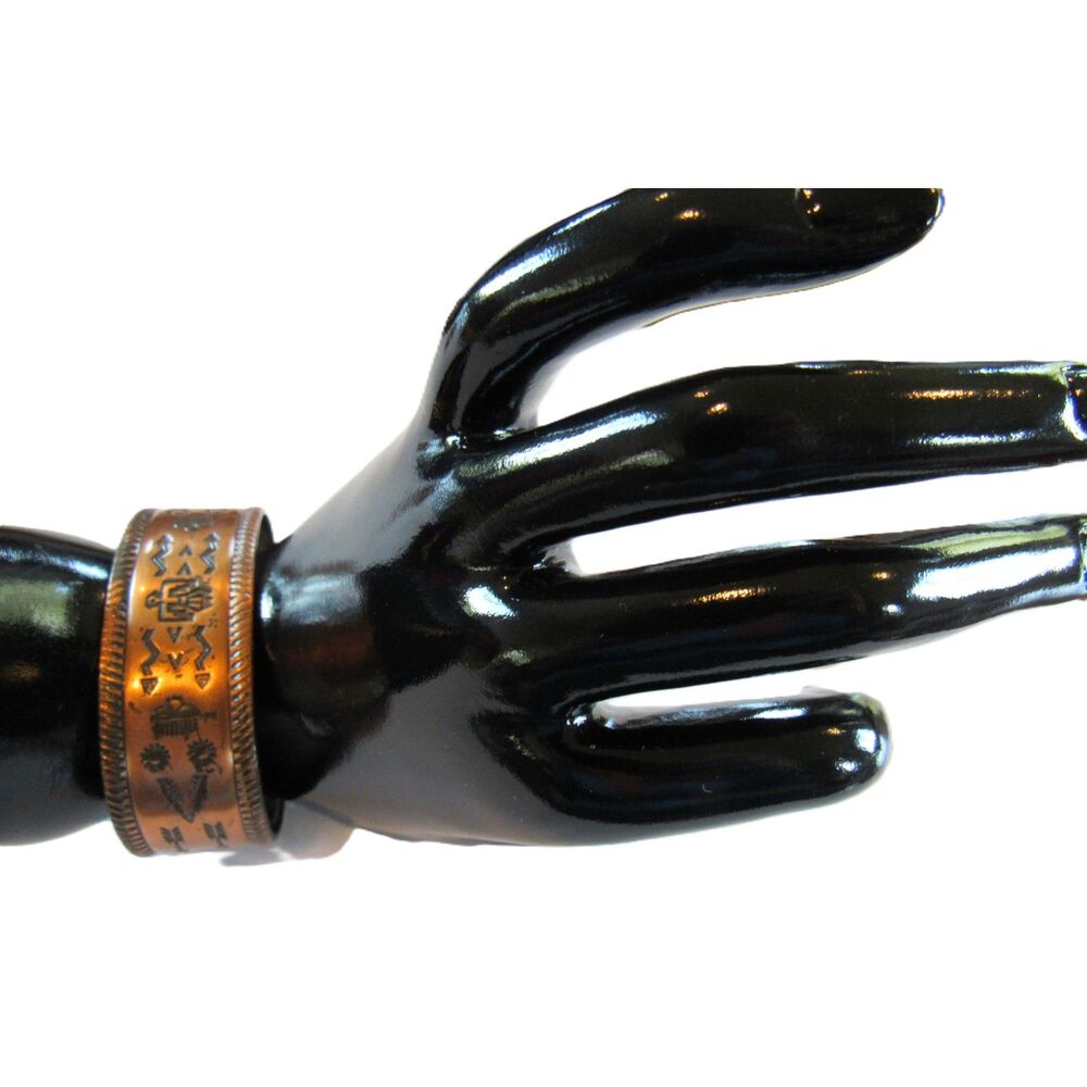 Vintage Copper cuff bracelet Bell Trading post Southwestern story teller size 6